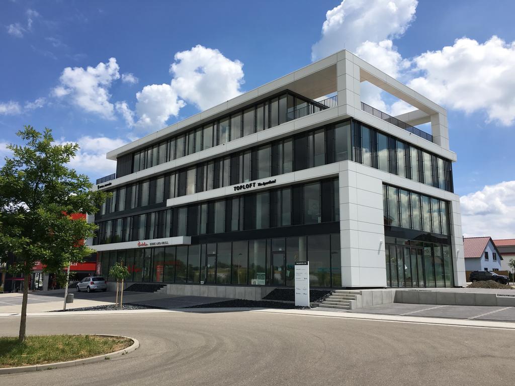 顶级阁楼公寓式酒店 克赖尔斯海姆 外观 照片